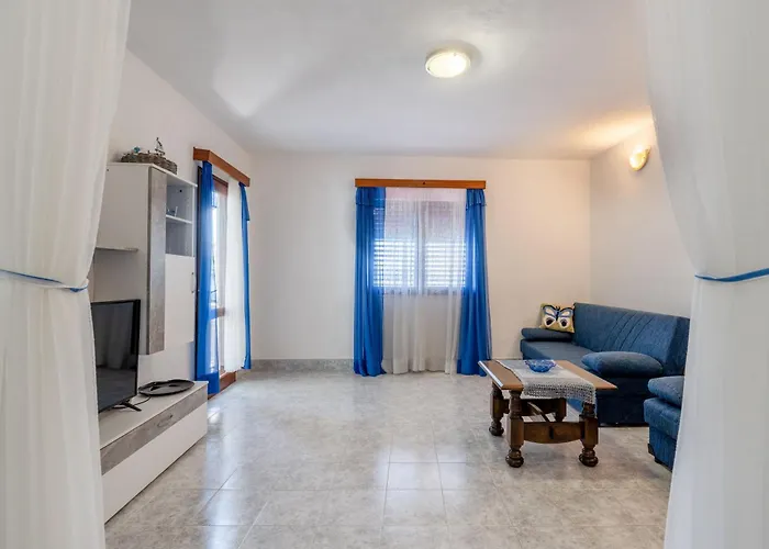 Ljiljana * Blato (Korcula)