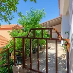 Ljiljana Διαμέρισμα *