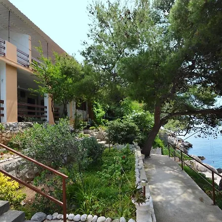 Apartament Ljiljana *