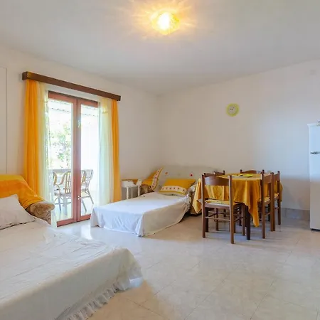 Apartament Ljiljana *