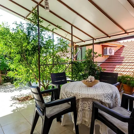 Ljiljana Apartament *