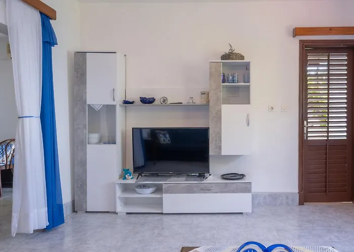 Ljiljana *